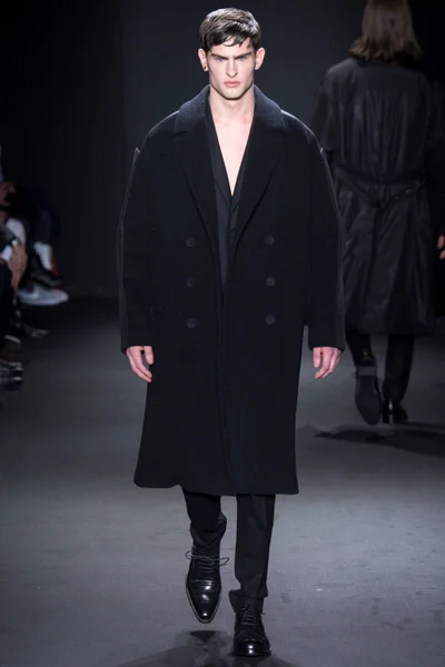 Look 38